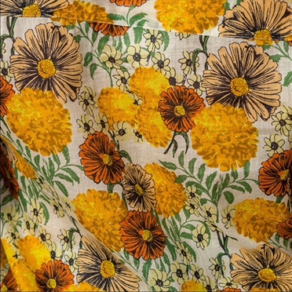 NEW! BOHO FLORAL TOP - Picture 3 of 5
